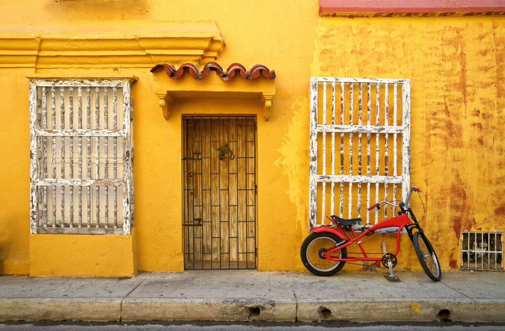 Cartagena de Indias: la Cartagena que camina sobre adoquines de memoria