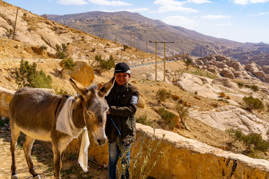 Az̧ Z̧ulayl, Jordania: el agua que sostiene la estepa y el arte de visitarla sin dañarla