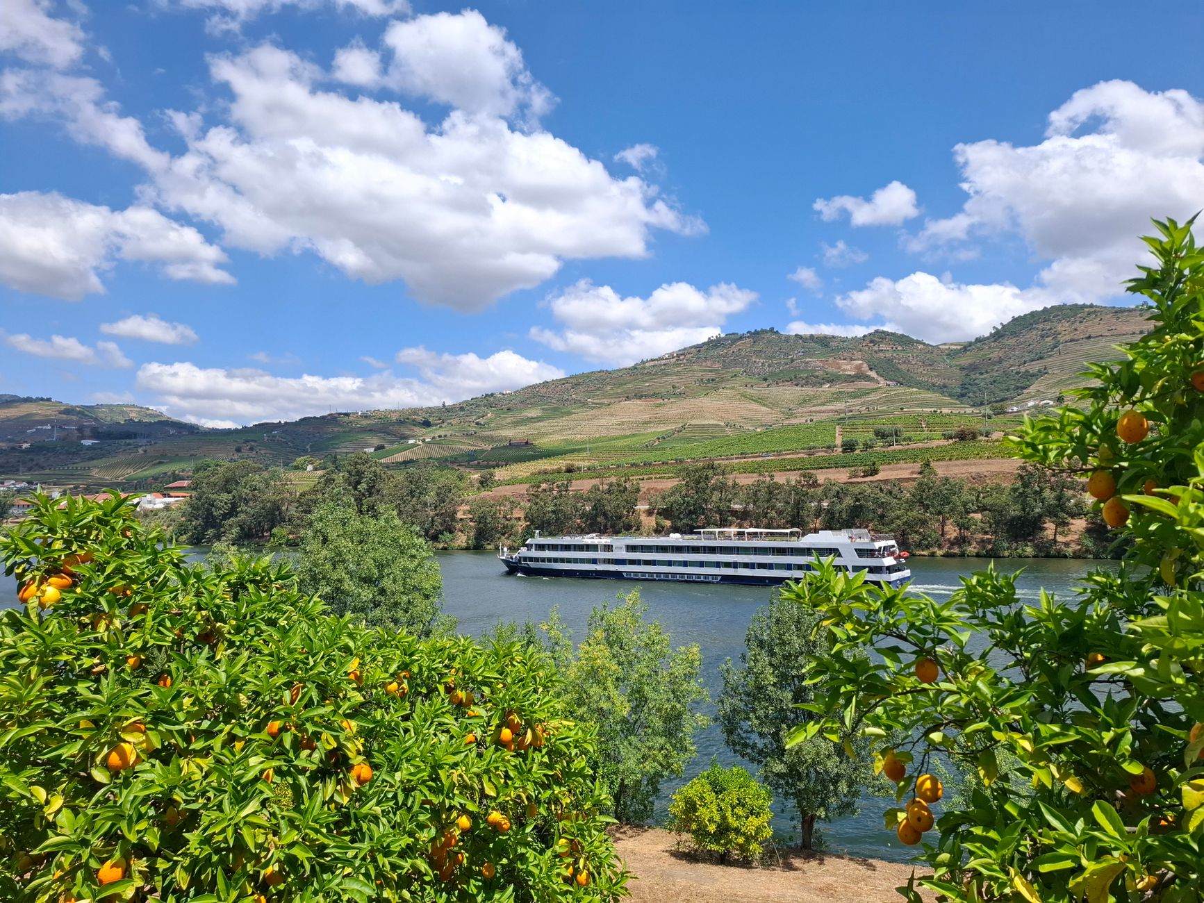 Alto Douro, Portugal: el paisaje que se recorre entre terrazas de esquisto y río