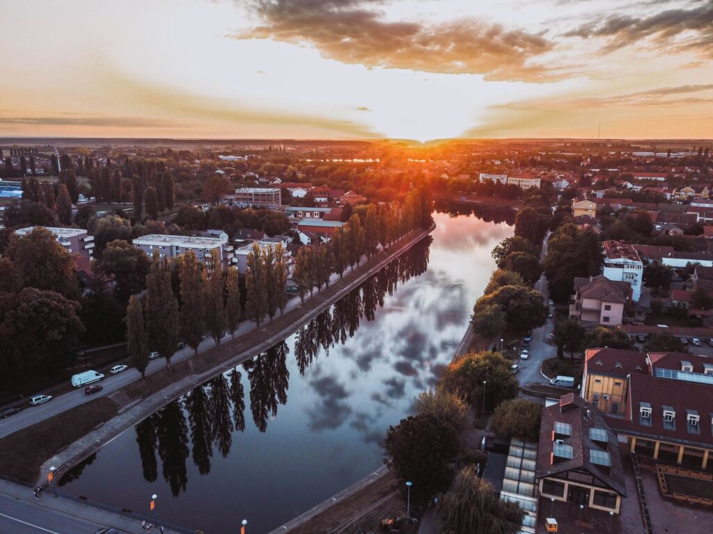 Osijek, Croacia: la ciudad de ladrillo que se recorre entre el Drava y la llanura eslava