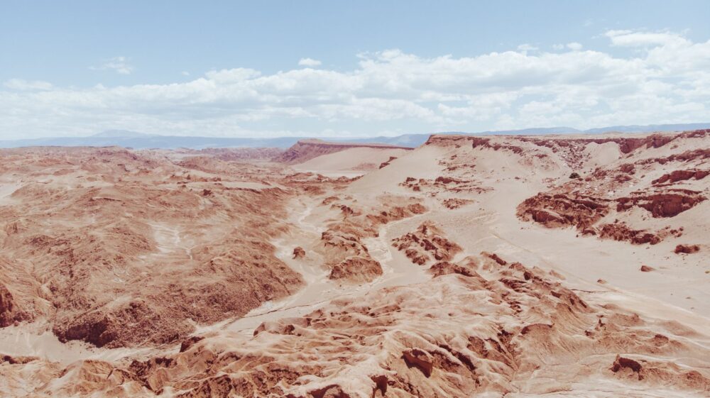 Alto Hospicio, Chile: la ciudad del desierto que aprende a cuidar su agua, su suelo y su memoria