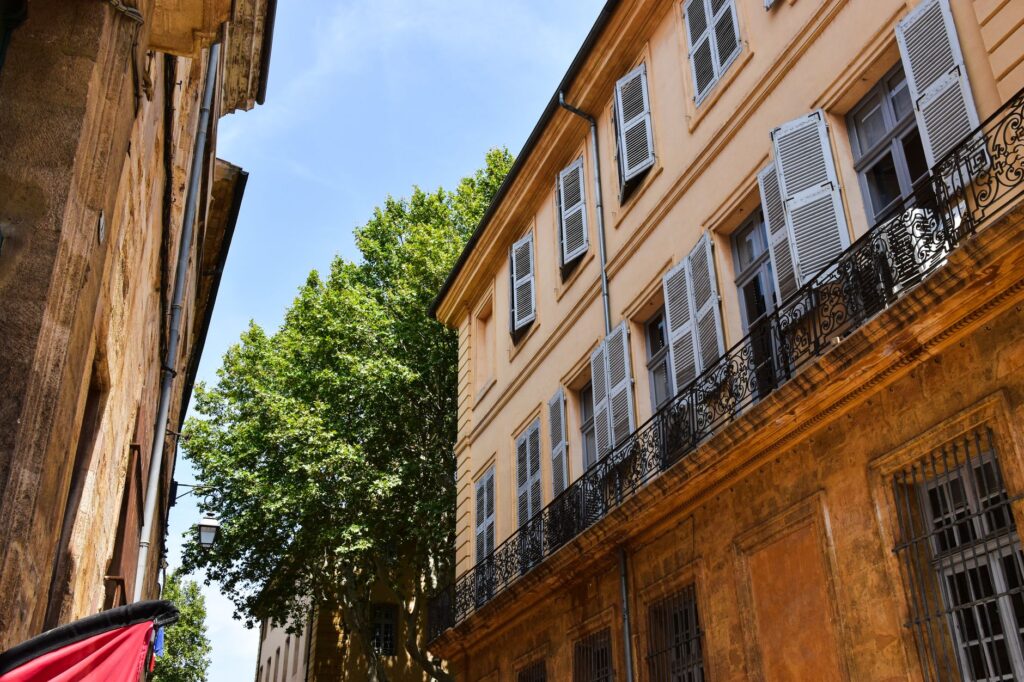 Aix-en-Provence, Francia: fuentes, calzadas de piedra y la vida cotidiana en el corazón provenzal