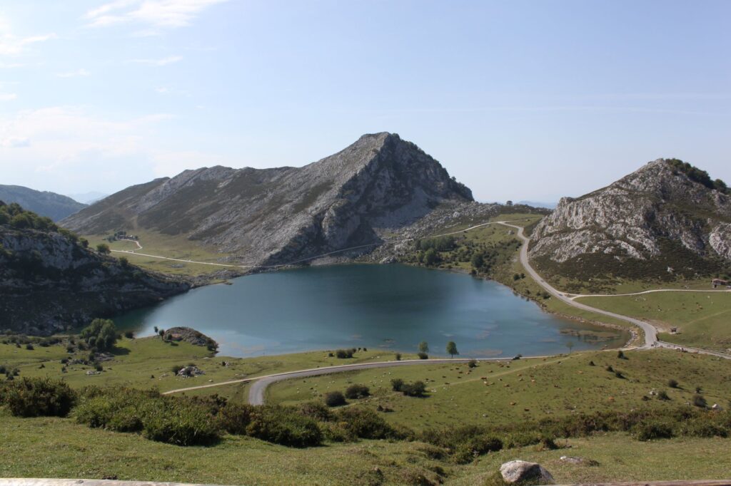 Collada de Cabrones, Picos de Europa: preparar el cuerpo y la mirada antes de caminar en España