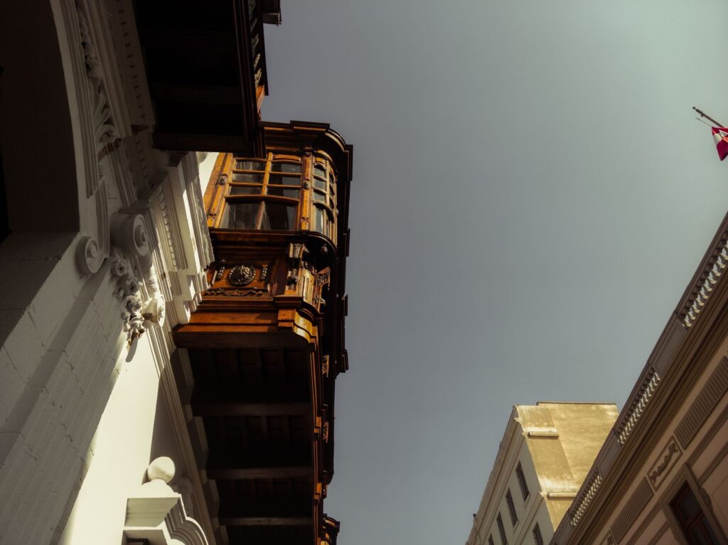 Barranco, el barrio que se come a bocados: despensas, huariques y mesas de autor en Lima