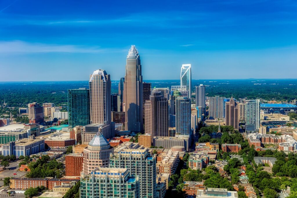 Charlotte, Estados Unidos: el trazado arbolado y el pulso comunitario en las colinas de Carolina del Norte