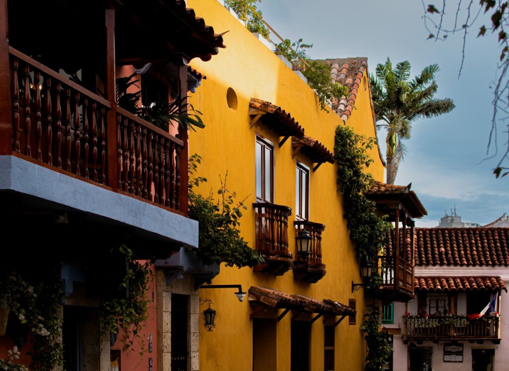 Cartagena de Indias: la Cartagena que camina sobre adoquines de memoria