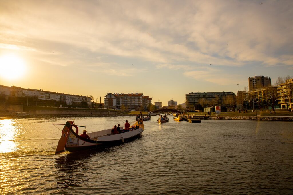 Aveiro, Portugal: la ciudad que vive entre la ría y la cerámica