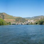 Pinhão, Portugal: las terrazas del Duero que sostienen un valle habitado