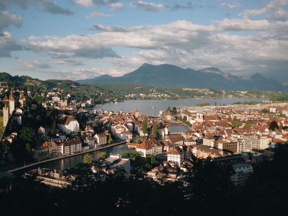 Emmen, Suiza: la vida cotidiana en una localidad que crece junto al agua