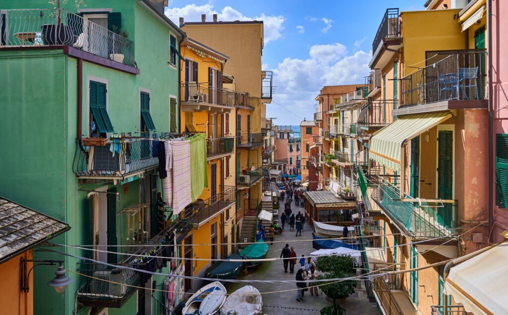 Cinque Terre, Italia: la vida cotidiana entre terrazas de piedra seca y mar
