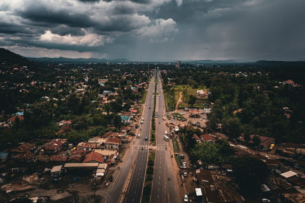 Arusha, Tanzania: la ciudad que se organiza entre el mercado, la montaña y la memoria