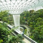 En Changi, Singapur, la escala se convierte en una lección de urbanidad