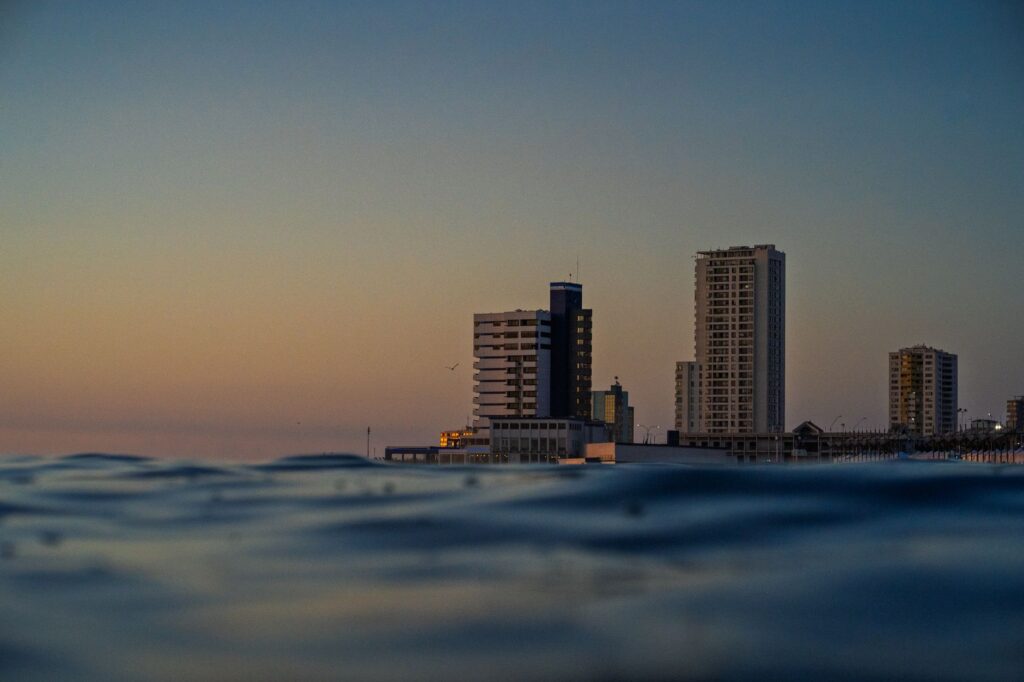Iquique, Chile: la identidad costera que se dibuja entre el pino oregón y el desierto