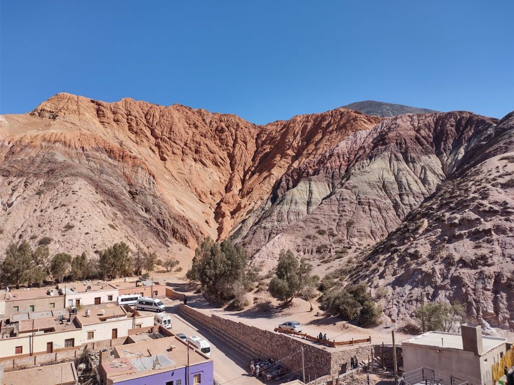 Quebrada de Humahuaca, Argentina: el paisaje cultural que se recorre con respeto
