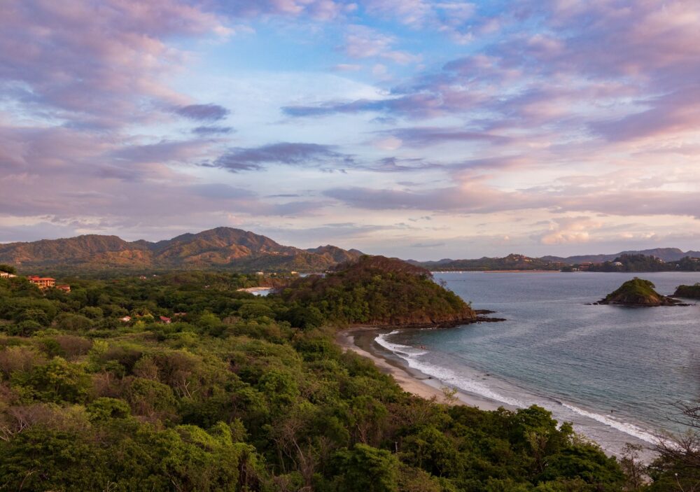 Guanacaste, Costa Rica: el bosque seco que renace entre volcanes y océano