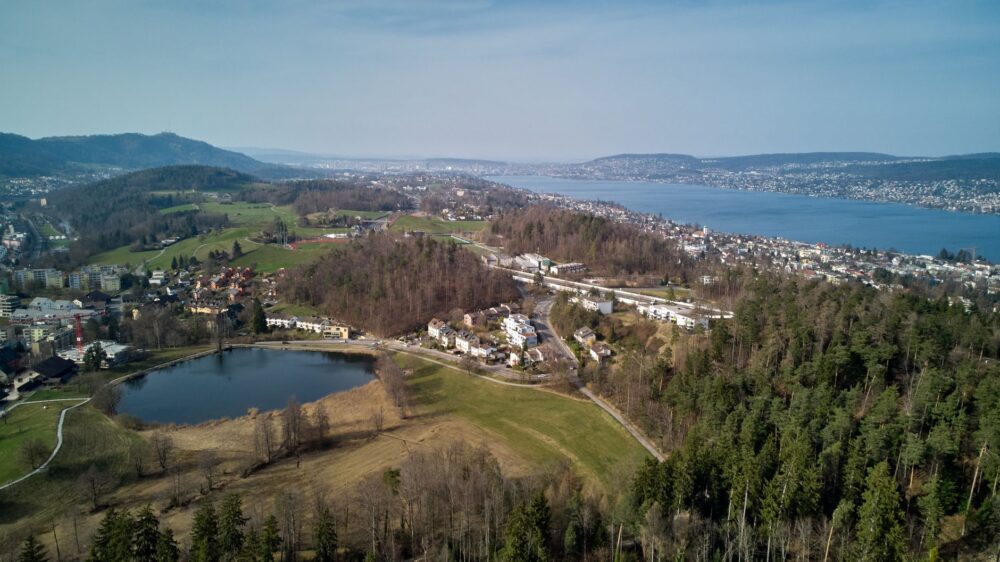 Zúrich Kreis 9: la orilla industrial que Suiza aprendió a recorrer a pie