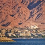 Aqaba, el puerto jordano donde el desierto se abre al golfo y la rutina diaria