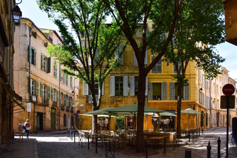 Aix-en-Provence, France: Fountains, Stone Pavements and Daily Life in the Provencal Heart